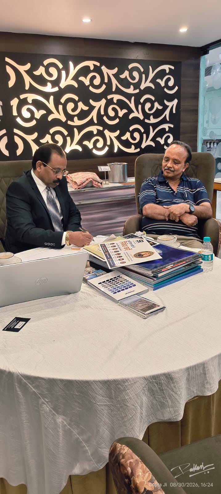 Investor consultation at the Dehradun expo